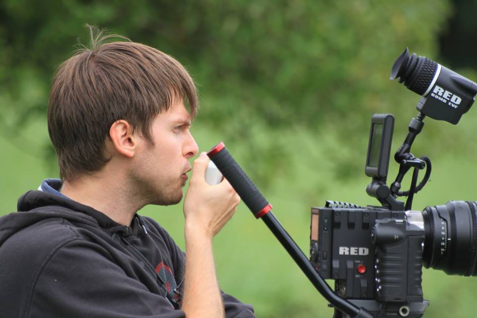 Direktor Michel C. Jacky an der Red Epic Kamera